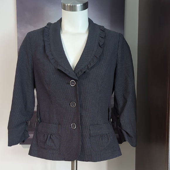 le chateau Jackets & Blazers - Le Chateau Charcoal Ruffled Blazer